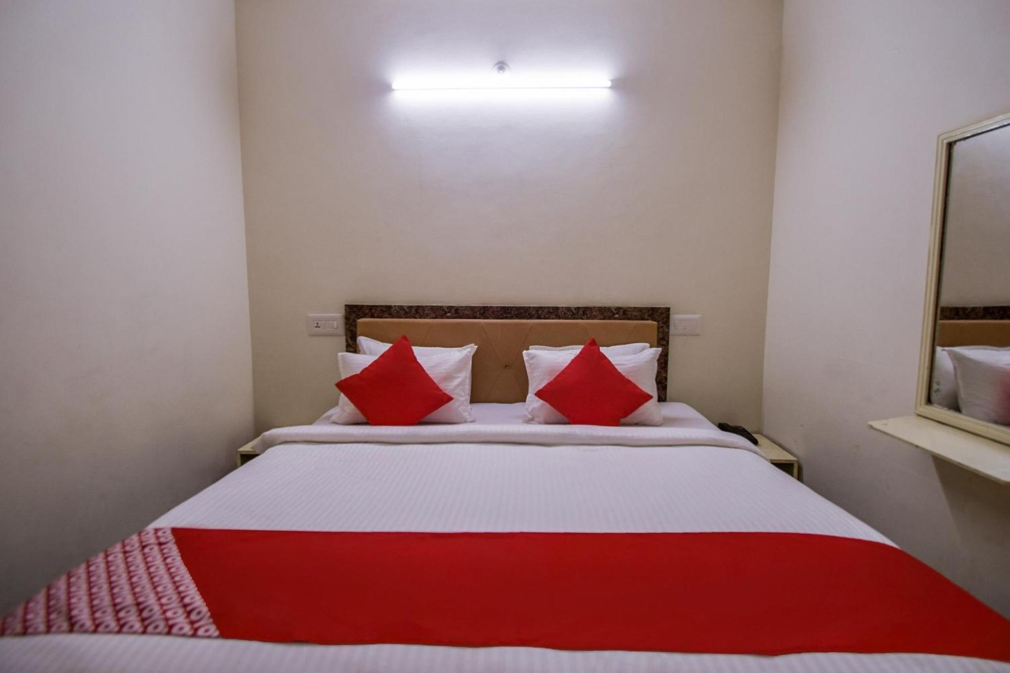 אודייפור Hotel O Seema מראה חיצוני תמונה